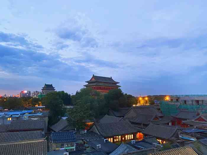 庆云楼饭庄-"提前预订到靠窗座位,晚上的小风加上什刹海.