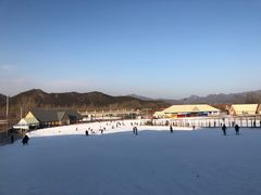 -十三陵雪世界滑雪场