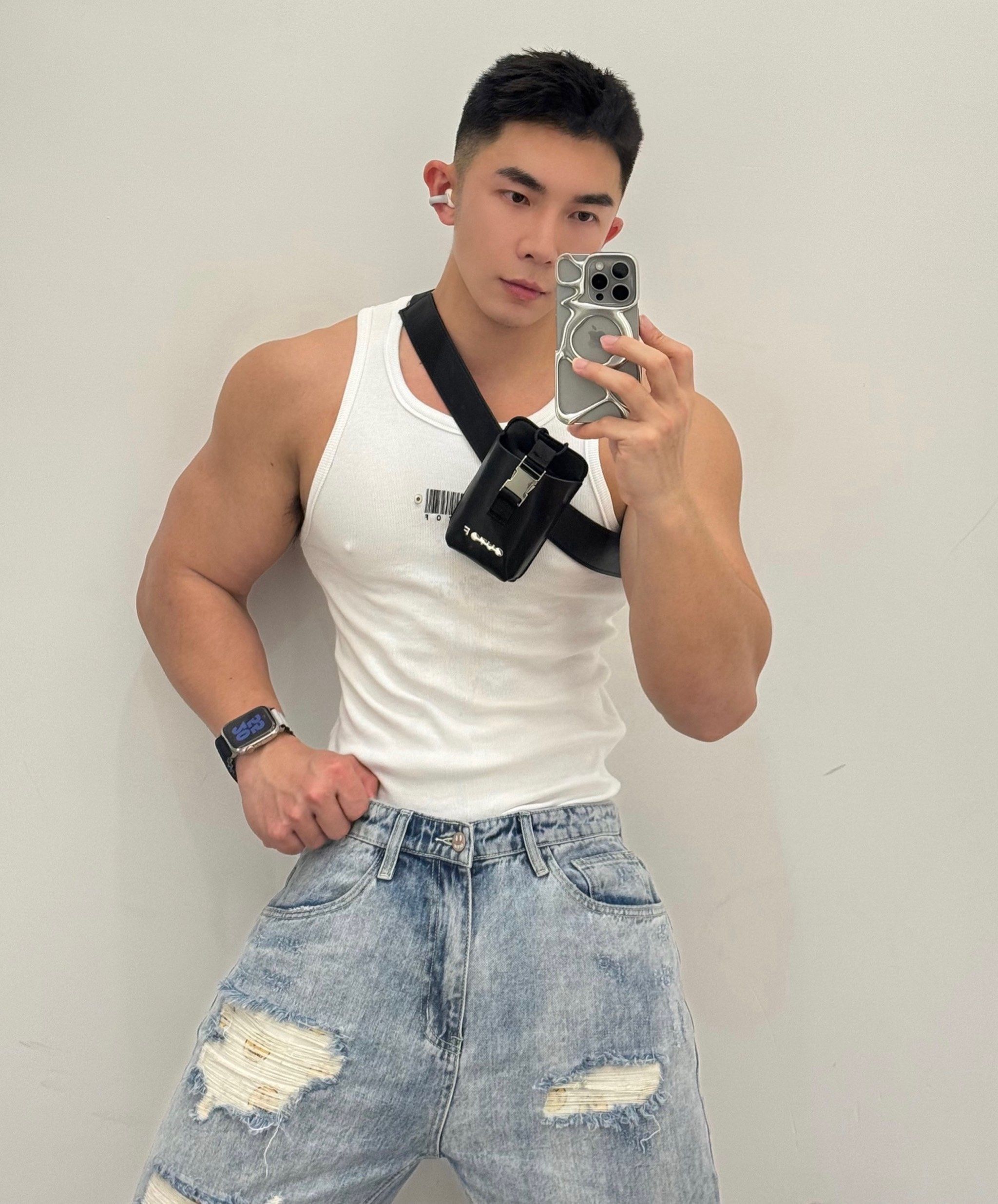 肌肉男的日常:拍摄日