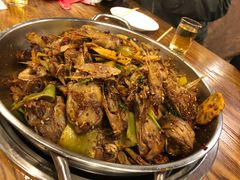 主打的干锅鸭头-安诚居干锅鸭头(八角店)