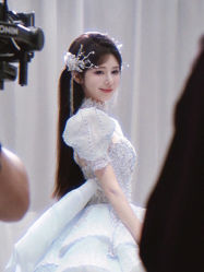 -LOVE SHINE婚纱·红鼎庄龙凤褂·妈妈装定制