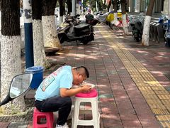 -啊墨江牛烂烀米线