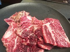 -铭牛烧肉·和牛海鲜自助(高新月牙湖店)