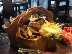 鲜杂菇拼盘-捞神煲汤火锅(湖滨商业街店)