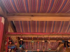 -老牌坊云南鱼豆花火锅(爱建店)