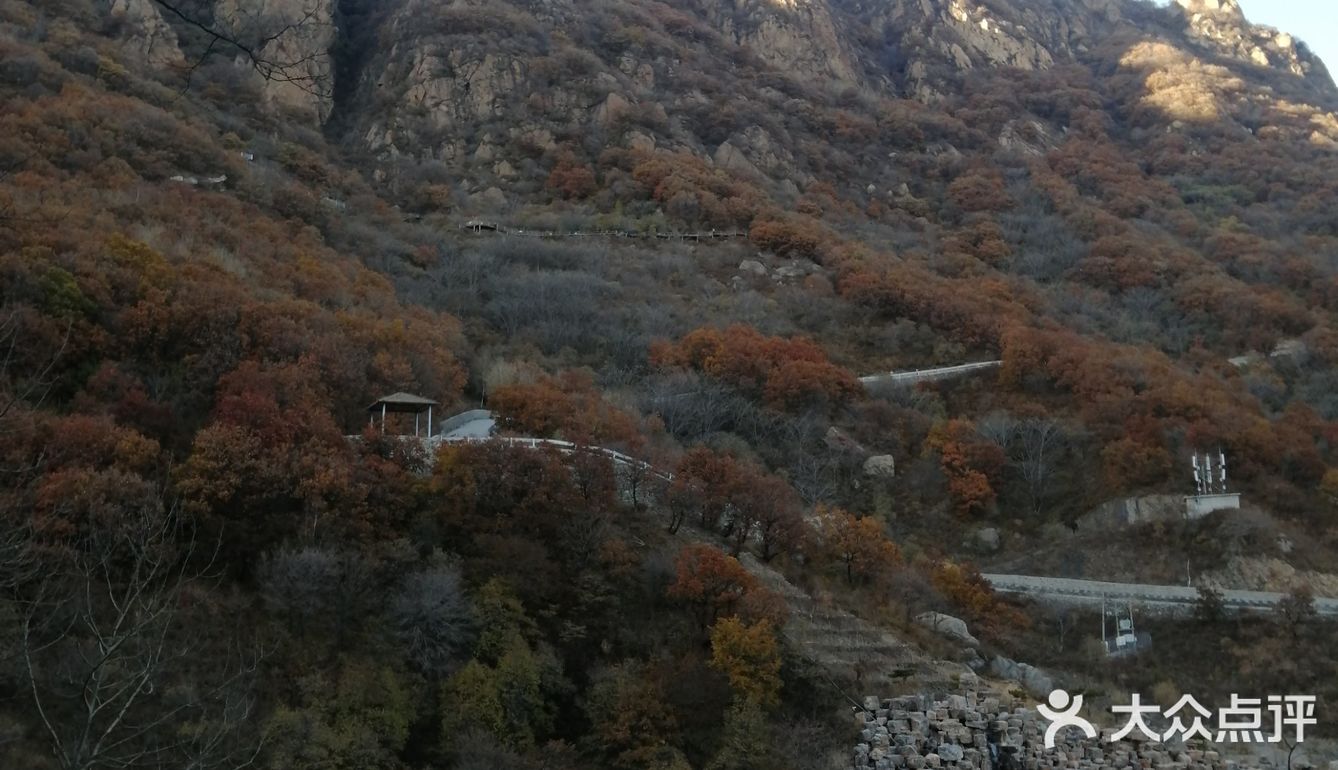嗯，昨天我们开车去了种草很久的百瑞谷景区，在这里呢