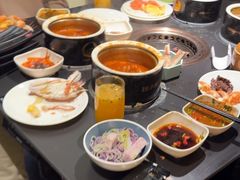 -钱小奴海鲜自助黑金店(杭州滨江龙湖店)