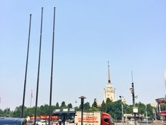 -麦当劳(展览路店)