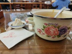 -笑来喜馄饨小笼工坊店(湖滨街店)
