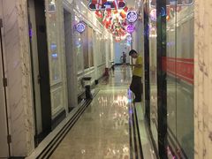 -皇马纯KTV·量贩·聚会(民治店)