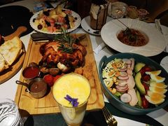 -ins森林童话餐厅coffee&bistro