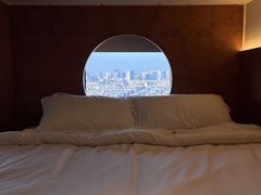 -溯光电竞酒店(西南财大地铁站店)