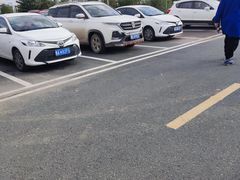 -枫叶小镇奥特莱斯