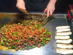 -正宁路小吃夜市