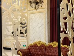 -皇马纯KTV·量贩·聚会(民治店)