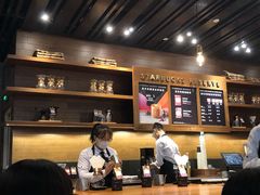 -星巴克臻选(广州高德置地秋广场店)