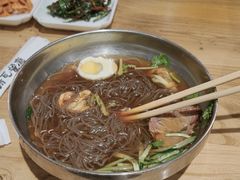 -青瓦餐厅·生鱼片·韩园烤肉(西塔店)