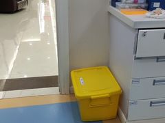 -茂菊口腔连锁(浦东南路店)