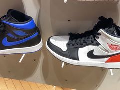 -NIKE KICKS LOUNGE体验店(北京新中关店)