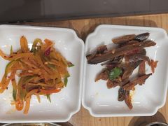 -青瓦餐厅·生鱼片·韩园烤肉(西塔店)