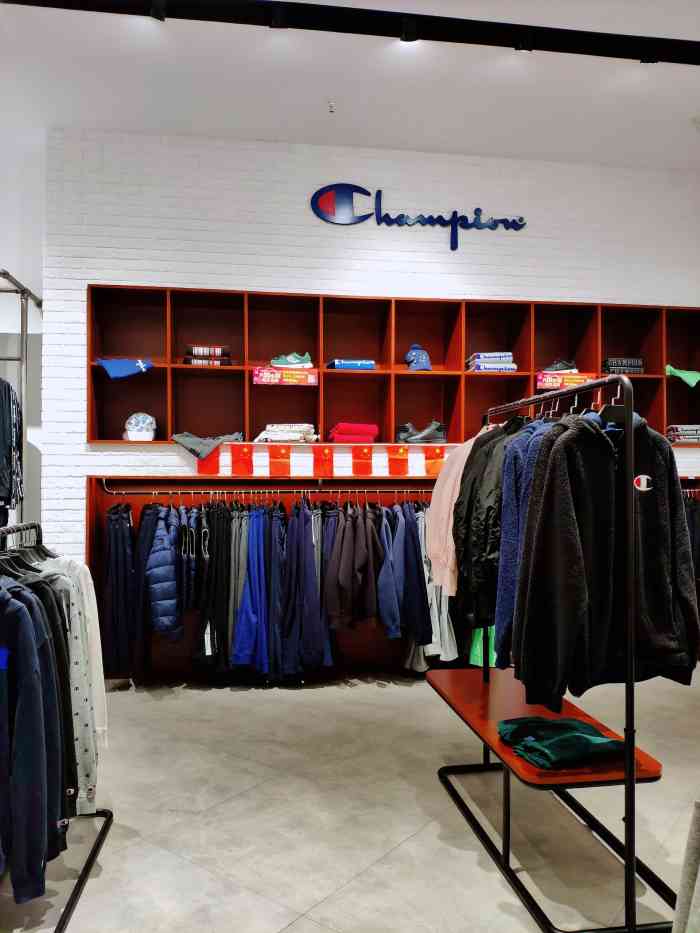 冠军-"友阿奥特莱斯里面的折扣冠军美版店铺!感."-大众点评移动版