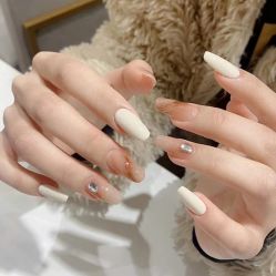 -悦指间美甲美睫