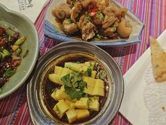 -香巴拉云南餐厅(华莱坞店)