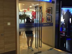 -瑞尔齿科(南京东路名人诊所)