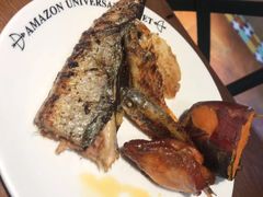 秋刀鱼-亚马逊环球美食百汇(新城吾悦广场店)