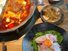 -湊湊火锅·茶憩(杭州湖滨银泰in77店)