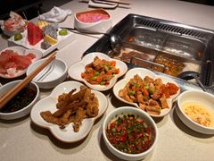 -海底捞火锅鲜切牛肉主题店(长寿路店)