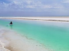 -东台吉乃尔湖