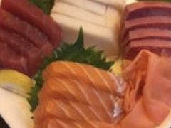 三文鱼生鱼片-Guu with Garlic(Robson)