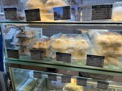 -白玉兰食品甜凤店(合生汇店)