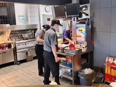 -麦当劳(北京昌金路得来速餐厅店)