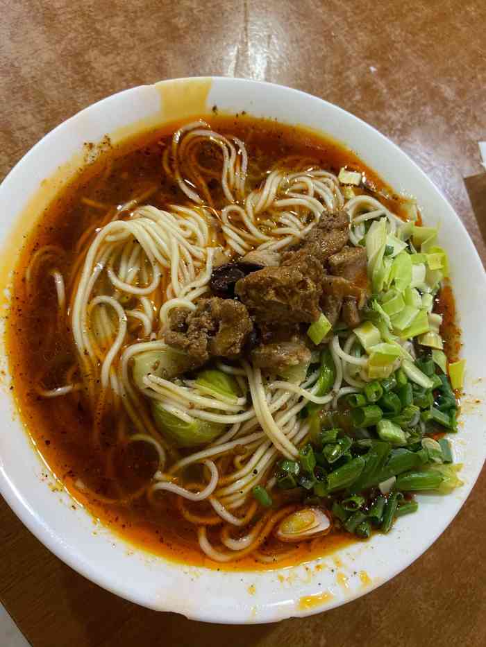 资中兔子面(红瓦寺店)-"2018年会请开门我的生活日记之汤宽面.