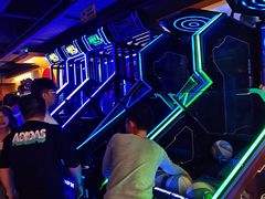 -爱玩嘉年华(江北一店)