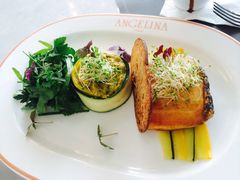 iphone_upload_pic-Angelina(IFC)