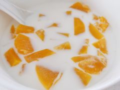-爱的果实月嫂育婴师(世纪东方店)