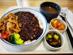 台湾卤肉饭-轻蔬不用等·素食(江苏路店)