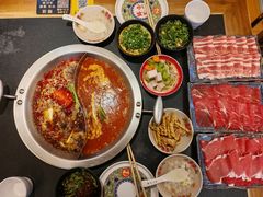 -沸炉重庆老火锅(军事博物馆店)