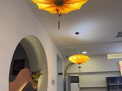 -毛辣果·贵州红酸汤牛肉火锅(西单店)