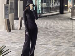 -lululemon(上海浦东IFC店)