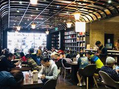 -钟书阁(松江泰晤士小镇店)