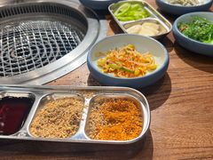 -明洞阿姨·韩式酱蟹烤肉·创意料理(三元桥店)