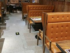 卡座-青年公社烤鸭(青年路店)