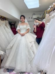 -NaNa婚纱礼服馆