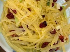 酸辣土豆丝-丁记盐蘸牛肉·新杭菜(河东路店)