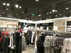-H&M(星河城店)
