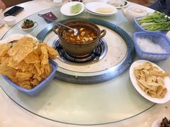 -渝君重庆火锅(嘉宾路店)